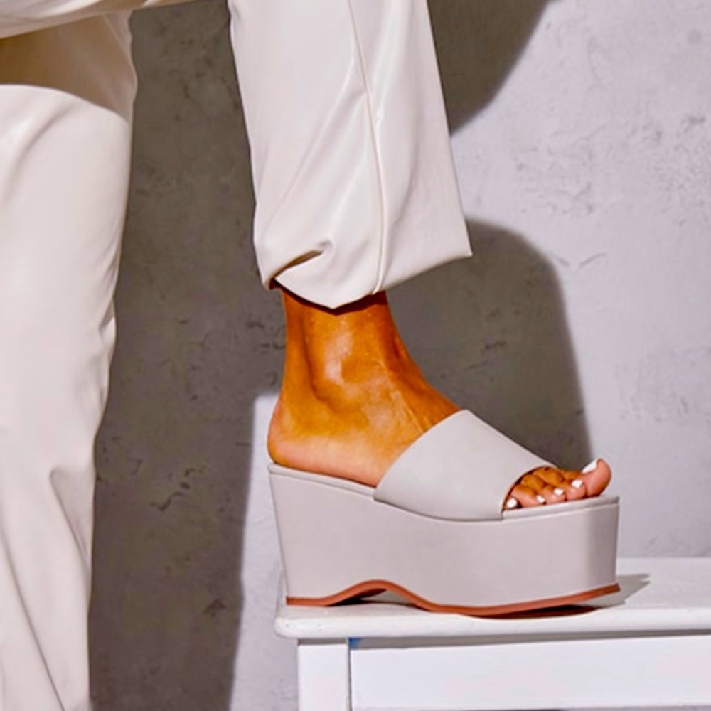 Nice light soft grey platform sandal